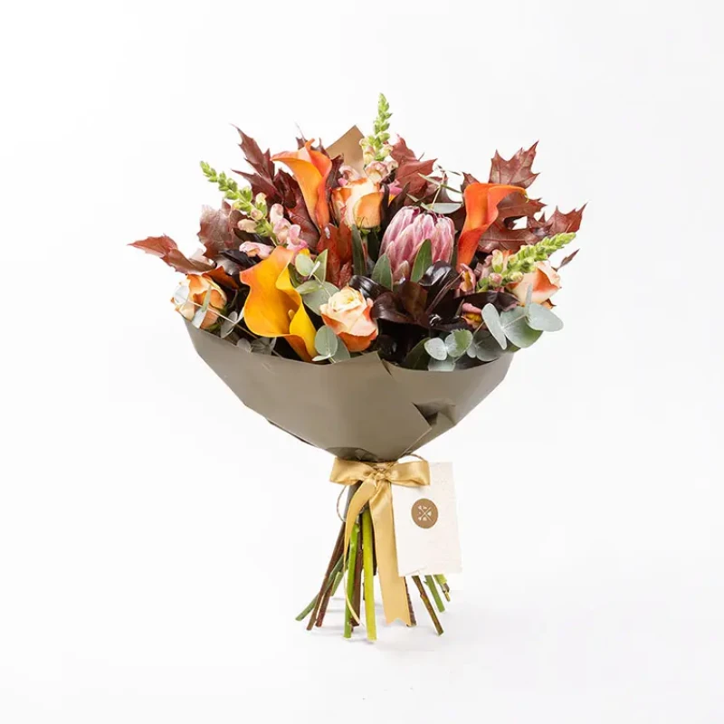 Koyu Yeşil Buket Kağıdında Çiçek Aranjmanı